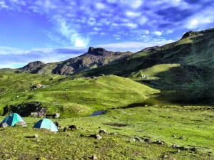 Valencia-Travel-Peru-Lares-Trek-08-Camping-surrounded-by-nature-on-Lares-Trek-to-Machu-Picchu-near-Cusco-Peru